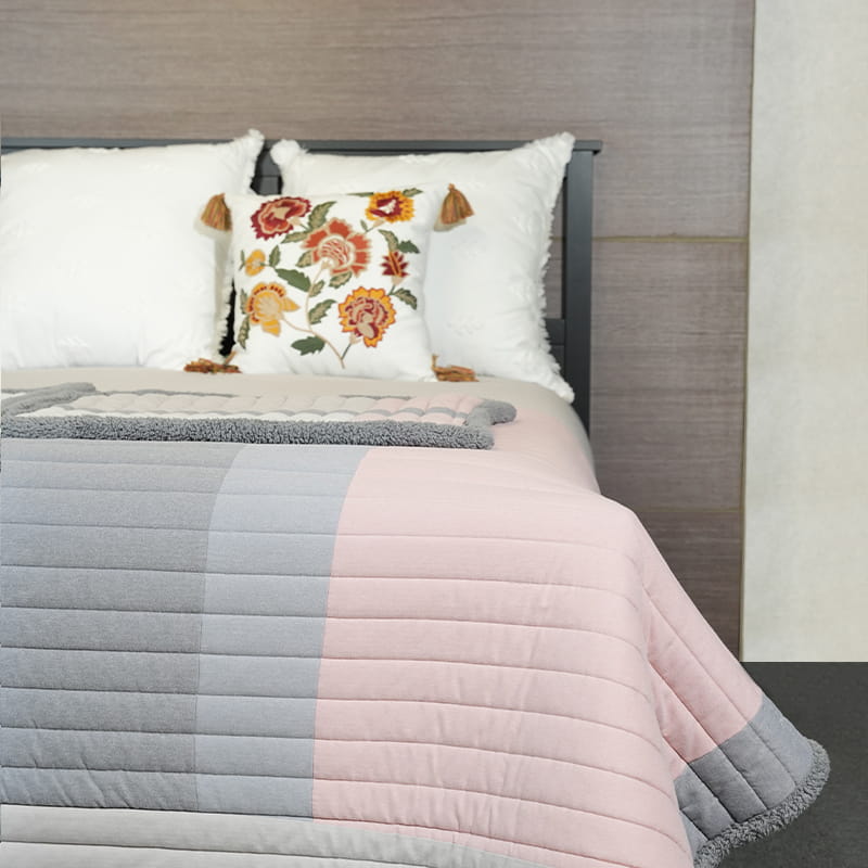 Faux Cashmere Quilt Set