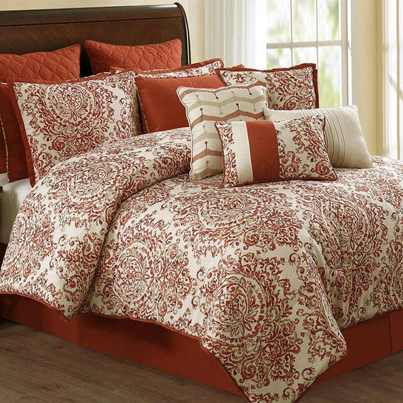 Naka-print na Faux Linen Comforter Set