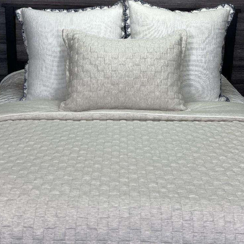 Airy Polyester Comforter Set