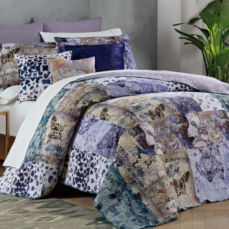 Naka-print na Cotton Quilt Set