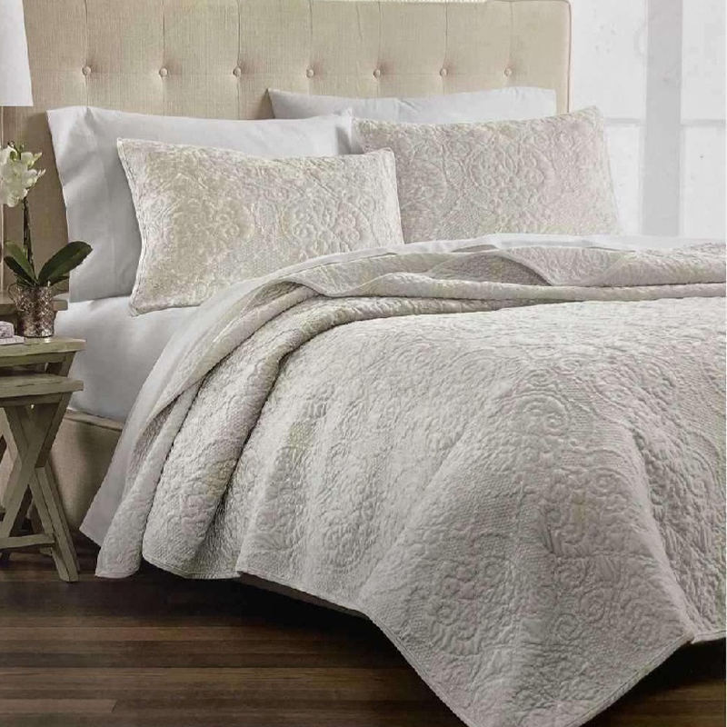 Solid Microfiber Quilt Set